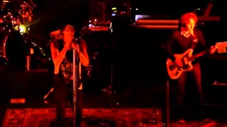 Incubus - Runaway Train (Brandon Boyd Cover Live in Chile 2010)