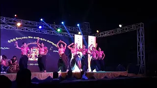 Osey  Ramulamma song dance dy jhansi 2k18,ankkapalli dance below link more videos