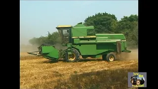 JOHN DEERE 1085 COMBINE