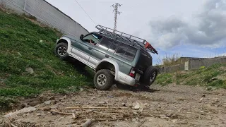 Mitsubishi Pajero rear diff lock