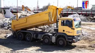 MAN TGA Dump Truck Dumping / 4a Kipper, Germany, 2015.