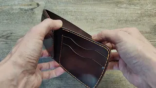 Бумажник из натуральной кожи