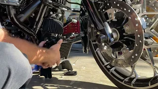 Harley-Davidson Oil Cooler Fan Kit, Easy Installation, Ecm Thermostatically Controlled Cooling Fan !