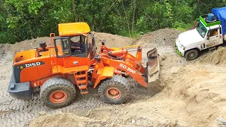 Wheel Loader in Rain | Clearing Busy Hilly Road Dirt after JCB Excavator
