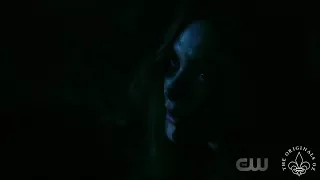 The Originals 4x10 Hayley runs away from Elijah. Elijah attacks Hayley