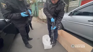 У Києві правоохоронці затримали торговця зброєю та боєприпасами
