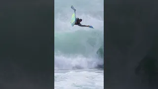 Jeff Hubbard Super Sick Invert at Rocky Point on The North Shore! 🎥 InstaMauiMatt