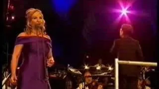 Leslie Garrett sings Impossible Dream