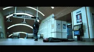 Killer Elite - Robert De Niro - Inseguimento in metropolitana