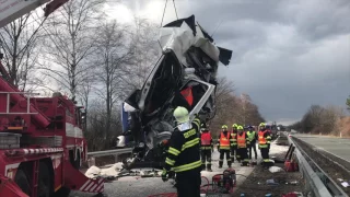 TRAGICKÁ NEHODA KAMION D35 POBLÍŽ LOŠTIC NA ŠUMPERSKU