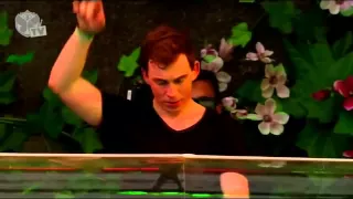 Avicii   Wake Me Up HARDWELL REMIX @ TOMORROWLAND 2013 HARDWELL LIVE SET RIP