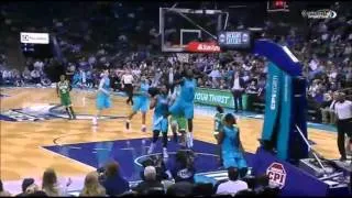 Rajon Rondo elbows Lance Stephenson (12-9-14)