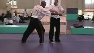 Kapap Canada - Knife Defense Instruction