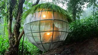 SOLO CAMPING HEAVY RAIN‼️ BUILD A BALL SHELTER WITH PLASTIC WRAP