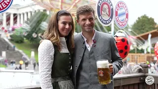 FC Bayern Spieler Oktoberfest 2022 @ Käfer´s Wiesn-Schänke am 1. Wiesn-Sonntag 18.09.2022