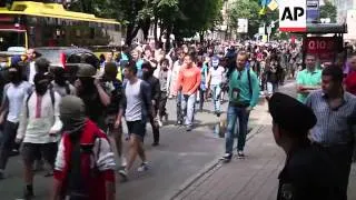 Ukraine extreme nationalists clash with police outside Russian Orthodox church