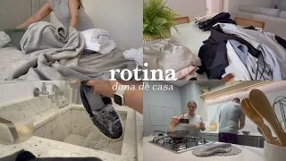 VLOG: Lavando roupa de cama, recolhendo e dobrando roupas, limpando os calçados e estrogonofe.