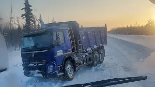 эвакуация самосвала вольво. 1,5 суток живём в камазе...