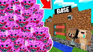 RETO DE LA BASE VS 1000000 KISSY MISSY POPPY PLAYTIME 😱😰 BASE BEBE NOOBSI VS KISSY MISSY MINECRAFT