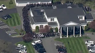 Hundreds attend wake for fallen Mass. officer