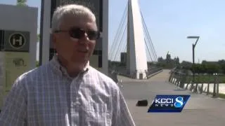 'Angry bird' dive-bombs pedestrian bridge