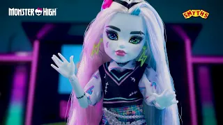 Monster High Smyths Toys 2023 Advertisement