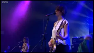 Warpaint - Warpaint (live @ Reading 2011)