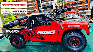 TRAXXAS UNLIMITED DESERT RACER RTR RC 1:7 SCALE TROPHY TRUCK UNBOXING