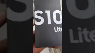 Samsung Galaxy S10 lite Looks change after putting Skin on back