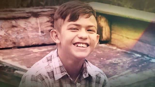 Domingo Show: conheça o menino do mangue que luta para salvar o pai e sonha em virar cantor