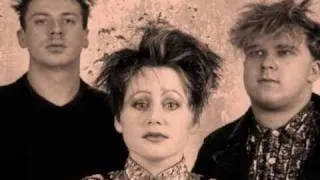 Cocteau Twins - Calfskin Smack (Live Session).