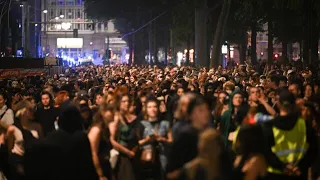 Tag der Arbeit: Walpurgisnacht in Berlin verläuft weitgehend friedlich