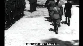 Mussolini riceve una divisione di complemento del 28°battaglione camicie nere