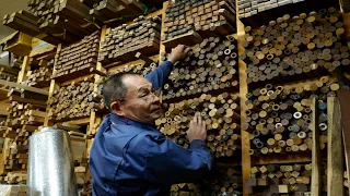 The process of making a billiard cue. A billiard cue favored by pro billiards around the world.