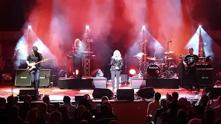 It's A Heartache - Bonnie Tyler live in Utrecht , Holland 11-05-2019