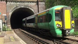 Class 377 arrives at Lewes - 10/4/2022