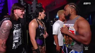Rhea Ripley, Dominik Mysterio y Xavier Woods en BackStage - WWE RAW 8 de Mayo 2023 Español Latino