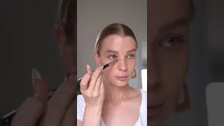 7 steps of invisible skin makeup