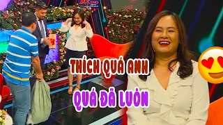 Chủ Tịch Siêu Giàu Vác Bao Tải Quà Khủng Đi Hẹn Hò Tặng Cả Trường Quay Làm Cô Nàng Mê Luôn