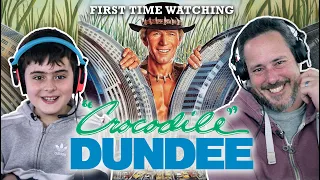 CROCODILE DUNDEE (1986) MOVIE REACTION - FIRST TIME WATCHING! BEST ROM-COM EVER!