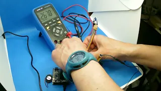 Feather nRF52840 & CircuitPython - talking voltmeter