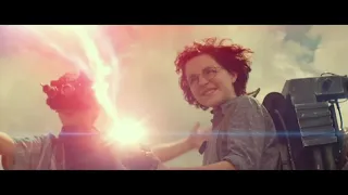 Ghostbusters: Afterlife – Egon’s Granddaughter Tests Out the Classic Proton Gun in This New Clip