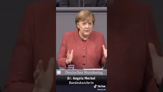 Angela Merkel redet emotional