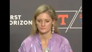Kellie Harper reacts to Lady Vols' loss to Georgia