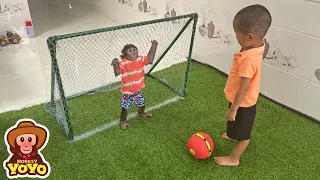 YoYo JR plays football with Tin.  Who is Win ?