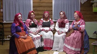 Частушки под балалайку в исполнении фольклорного ансамбля "НЮКША" село Нюксеница