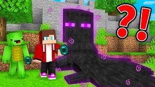 Mikey and JJ Found Enderman Waterfall in Minecraft! (Maizen)