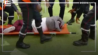 مباراة الرعب.. إغماء مشجع مصرى بعد إصابته بالحجارة من جماهير السنغال