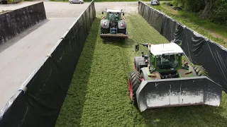 FENDT 724 & 936 am Silieren / Grasernte 2022 / TEIL 4 / 4K