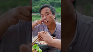 Sneaking into a big meal | TikTok Video|Eating Spicy Food and Funny Pranks|Funny Mukbang